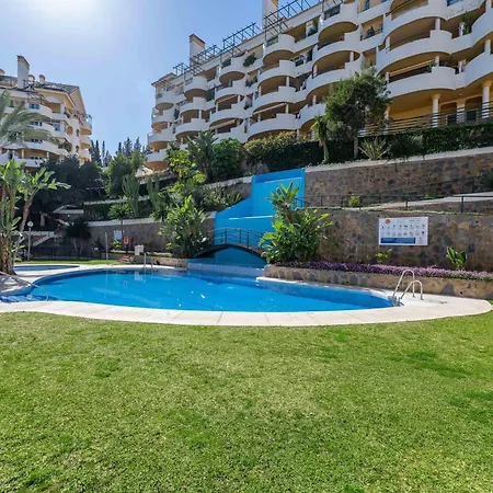 Cozy 2 Bdrm W Sea Views Next To Puerto Banus