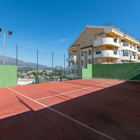 Apartment Cozy 2 Bdrm W Sea Views Next To Puerto Banus