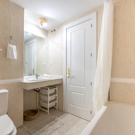 Cozy 2 Bdrm W Sea Views Next To Puerto Banus Apartment
